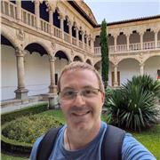 Profesor de inglés imparte clases de apoyo o para exámenes internacionales